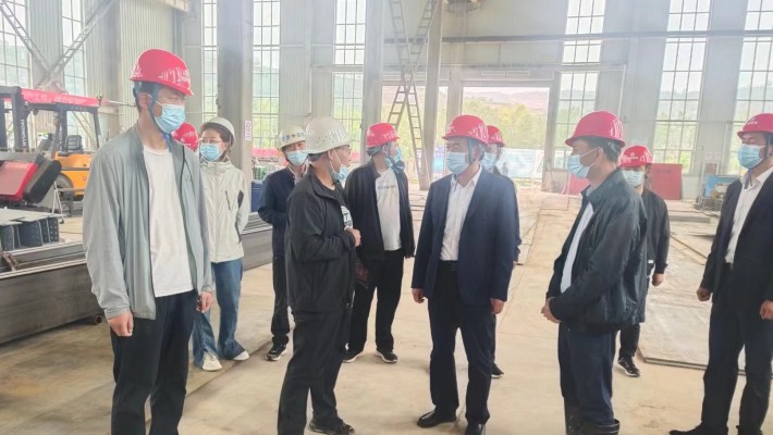 康樂縣應(yīng)急管理局到康樂縣工業(yè)集中區(qū)建設(shè)項目檢查安全生產(chǎn)工作